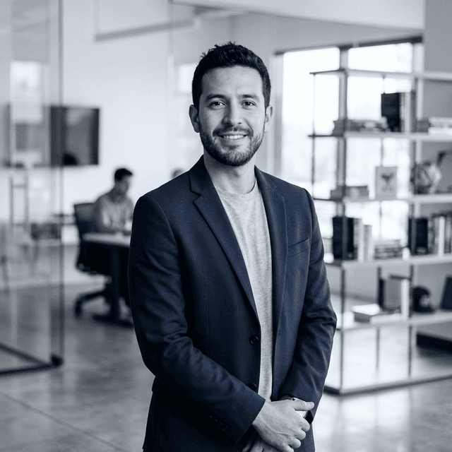 Fernando Padrón — Fundador & Estratega Principal